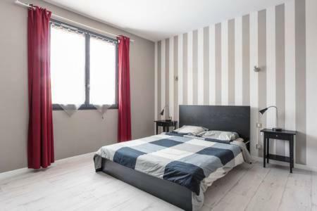 13 Rue De La Pyramide Bel Apartment Meze